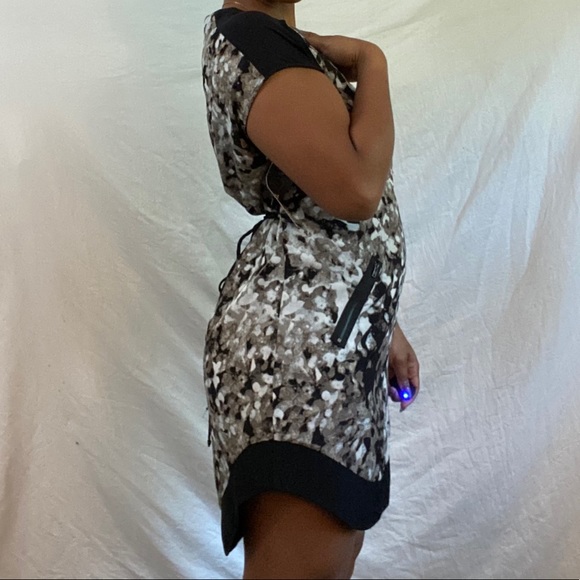 Elegant dinner dress - Picture 3 of 5